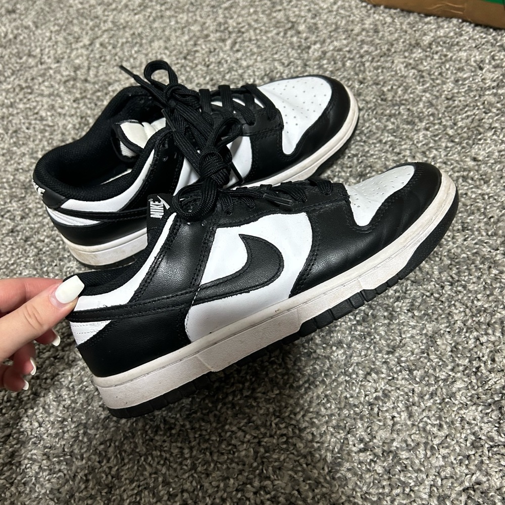 Nike Panda Dunks - Low